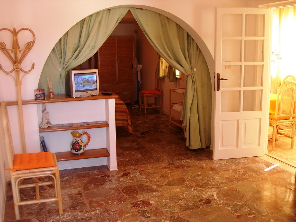ليباري Case Vacanze Arcobaleno الغرفة الصورة