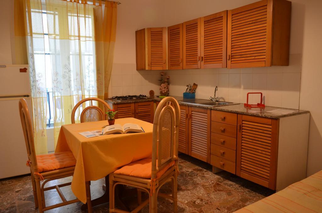 ليباري Case Vacanze Arcobaleno المظهر الخارجي الصورة